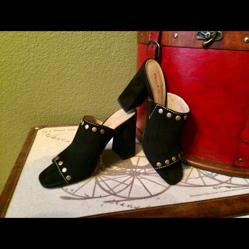 Suede Sandal - Picture 2 of 5